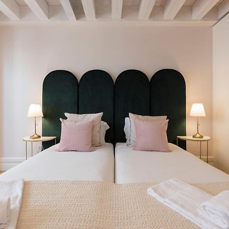 Mouzinho Luxury 3Br Flat L 5 Min Walk To Ribeira By Lovelystay Порту Экстерьер фото